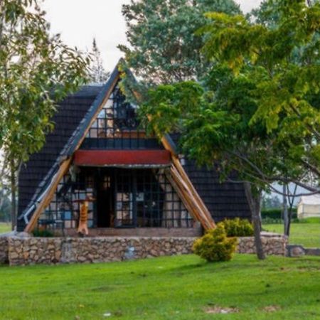 Samawati Lakeside Cottages Nyahururu Exterior foto